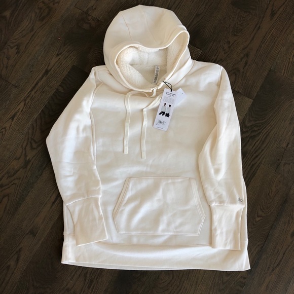ALO Yoga Tops - NWT Alo Yoga Sherpa Lined Sweatshirt